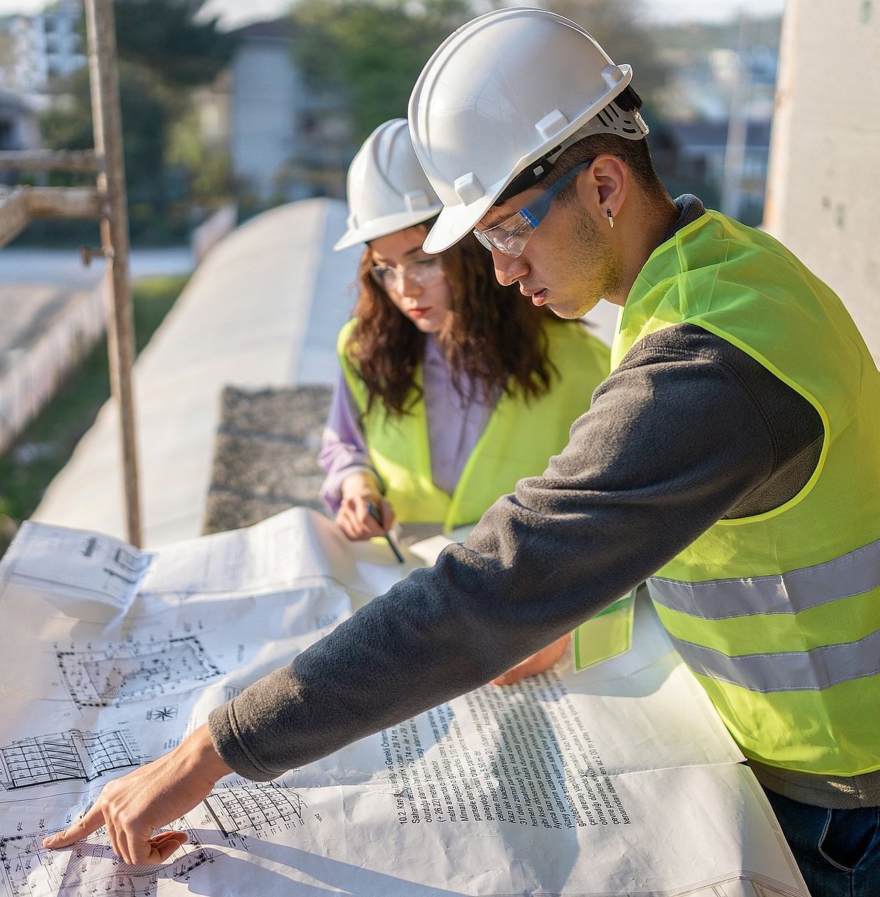 Mitarbeiter auf der Baustelle